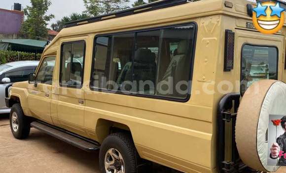 Gura Yakoze Toyota Land Cruiser Other Imodoka i Kampala mu Uganda Gura Yakoze Toyota Land Cruiser Other Imodoka i Kampala mu Uganda