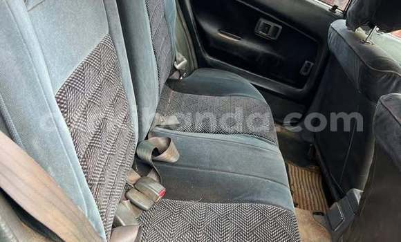 Gura Yakoze Toyota Corolla Green Imodoka i Kampala mu Uganda Gura Yakoze Toyota Corolla Green Imodoka i Kampala mu Uganda