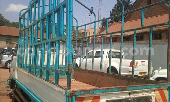 Gura Yakoze Mitsubishi Lancer Cargo Other Imodoka i Kampala mu Uganda Gura Yakoze Mitsubishi Lancer Cargo Other Imodoka i Kampala mu Uganda