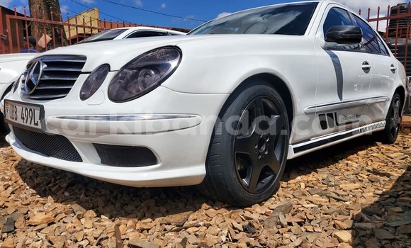 Buy Used Mercedes‒Benz E–Class White Car in Kampala in Uganda