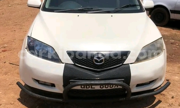 Gura Yakoze Mazda Spiano White Imodoka i Arua mu Uganda Gura Yakoze Mazda Spiano White Imodoka i Arua mu Uganda