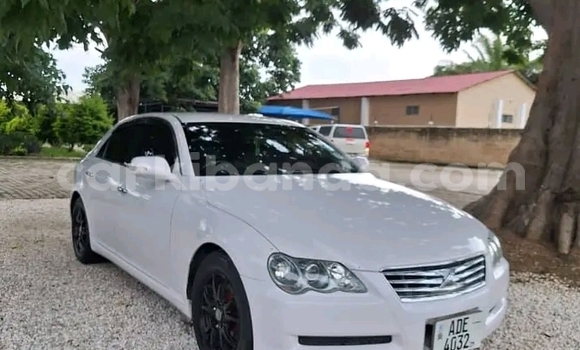 Gura Yakoze Toyota Mark X White Imodoka i Ibanda mu Western Gura Yakoze Toyota Mark X White Imodoka i Ibanda mu Western