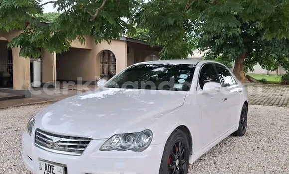 Gura Yakoze Toyota Mark X White Imodoka i Ibanda mu Western Gura Yakoze Toyota Mark X White Imodoka i Ibanda mu Western