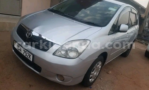 Gura Yakoze Toyota Spacio Other Imodoka i Bugiri mu Eastern Gura Yakoze Toyota Spacio Other Imodoka i Bugiri mu Eastern