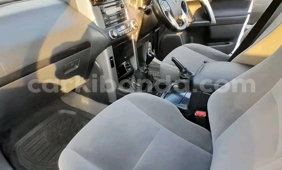 Gura Yakoze Toyota Land Cruiser Prado White Imodoka i Bugiri mu Eastern Gura Yakoze Toyota Land Cruiser Prado White Imodoka i Bugiri mu Eastern