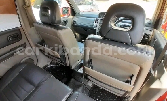 Gura Yakoze Nissan X–Trail Red Imodoka i Bundibugyo mu Western