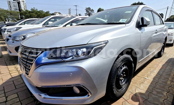 Nunua Imported Toyota Premio Fedha Gari ndani ya Kampala nchini Uganda Nunua Imported Toyota Premio Fedha Gari ndani ya Kampala nchini Uganda