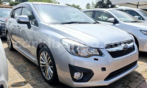 Acheter Neuf Voiture Subaru Impreza Gris à Kampala, Ouganda Acheter Neuf Voiture Subaru Impreza Gris à Kampala, Ouganda