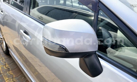 Acheter Neuf Voiture Subaru Impreza Gris à Kampala, Ouganda Acheter Neuf Voiture Subaru Impreza Gris à Kampala, Ouganda