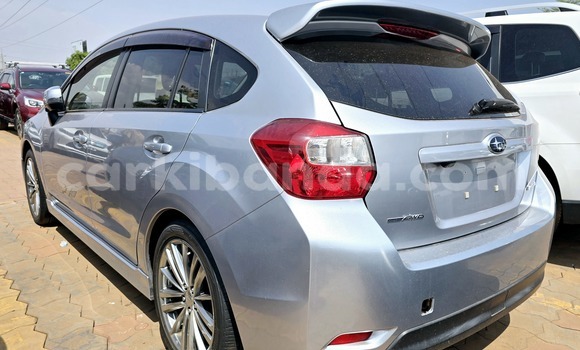 Acheter Neuf Voiture Subaru Impreza Gris à Kampala, Ouganda Acheter Neuf Voiture Subaru Impreza Gris à Kampala, Ouganda