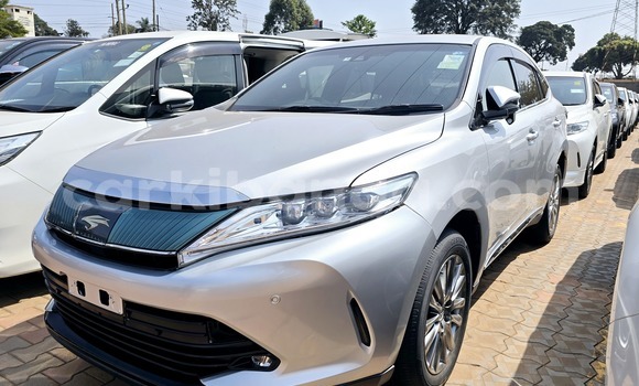Nunua Mpya Toyota Harrier Fedha Gari ndani ya Kampala nchini Uganda Nunua Mpya Toyota Harrier Fedha Gari ndani ya Kampala nchini Uganda
