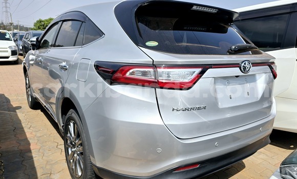 Nunua Mpya Toyota Harrier Fedha Gari ndani ya Kampala nchini Uganda Nunua Mpya Toyota Harrier Fedha Gari ndani ya Kampala nchini Uganda