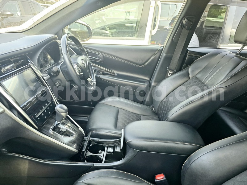 Big with watermark toyota harrier uganda kampala 23197