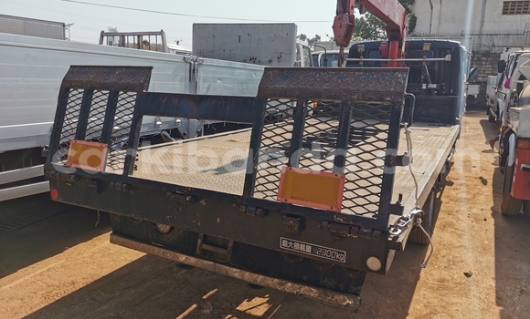 Buy Import Mitsubishi L400 Black Truck in Kampala in Uganda Buy Import Mitsubishi L400 Black Truck in Kampala in Uganda