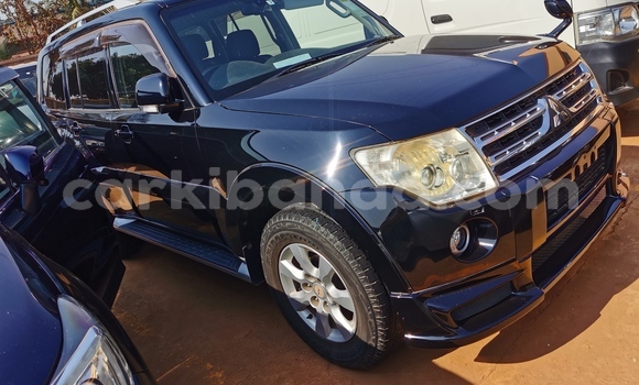 Buy Import Mitsubishi Van Black Truck in Kampala in Uganda Buy Import Mitsubishi Van Black Truck in Kampala in Uganda