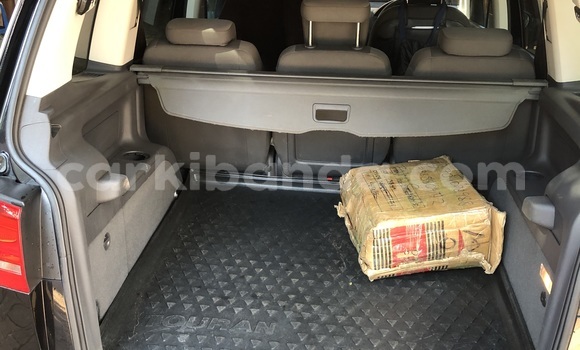 Buy Used Volkswagen Touran Black Car in Kampala in Uganda Buy Used Volkswagen Touran Black Car in Kampala in Uganda