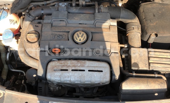 Buy Used Volkswagen Touran Black Car in Kampala in Uganda Buy Used Volkswagen Touran Black Car in Kampala in Uganda