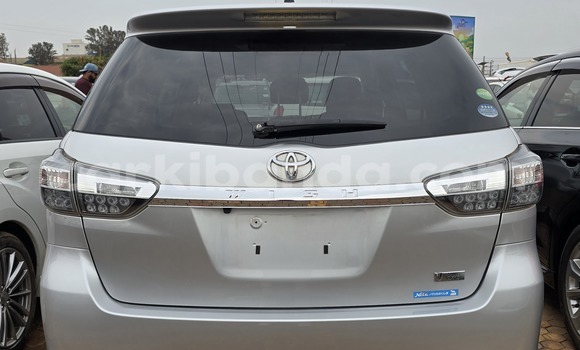 Nunua Mpya Toyota Wish Fedha Gari ndani ya Kampala nchini Uganda Nunua Mpya Toyota Wish Fedha Gari ndani ya Kampala nchini Uganda