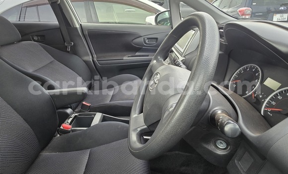 Nunua Mpya Toyota Wish Fedha Gari ndani ya Kampala nchini Uganda Nunua Mpya Toyota Wish Fedha Gari ndani ya Kampala nchini Uganda