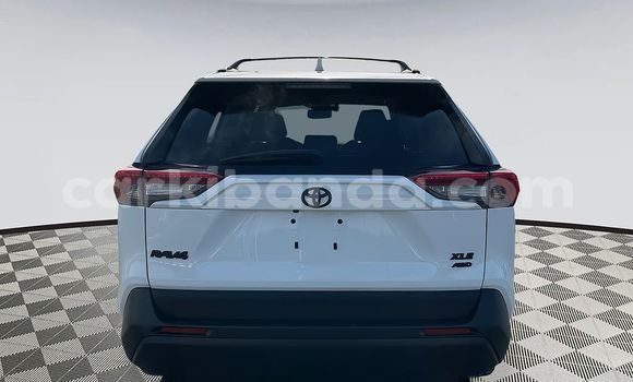 Buy Used Toyota RAV4 White Car in Adjumani in Northern Buy Used Toyota RAV4 White Car in Adjumani in Northern