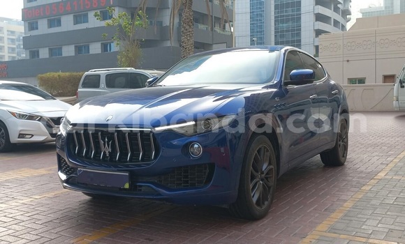 Gura Yakoze Maserati Levante Blue Imodoka i Kampala mu Uganda