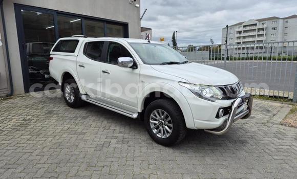 Buy Used Mitsubishi Triton White Car in Kampala in Uganda