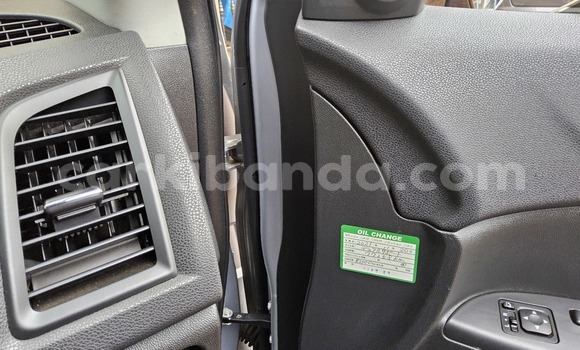 Acheter Occasion Voiture Mitsubishi RVR Gris à Kampala, Ouganda Acheter Occasion Voiture Mitsubishi RVR Gris à Kampala, Ouganda