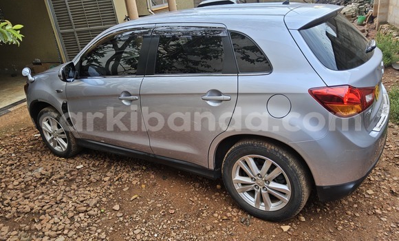 Acheter Occasion Voiture Mitsubishi RVR Gris à Kampala, Ouganda Acheter Occasion Voiture Mitsubishi RVR Gris à Kampala, Ouganda