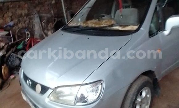Nunua Ilio tumika Toyota Corolla Spacio Fedha Gari ndani ya Lugazi nchini Kati Nunua Ilio tumika Toyota Corolla Spacio Fedha Gari ndani ya Lugazi nchini Kati