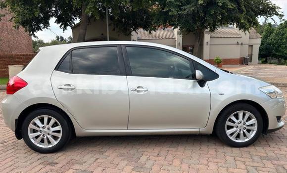 Buy Used Toyota Auris Brown Car in Kampala in Uganda Buy Used Toyota Auris Brown Car in Kampala in Uganda