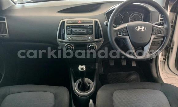 Buy Used Hyundai i20 White Car in Kampala in Uganda Buy Used Hyundai i20 White Car in Kampala in Uganda