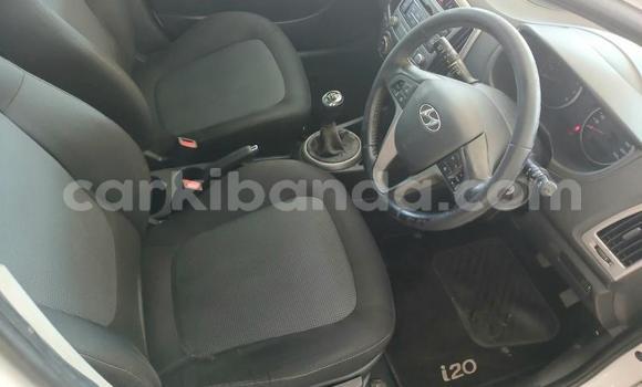 Buy Used Hyundai i20 White Car in Kampala in Uganda Buy Used Hyundai i20 White Car in Kampala in Uganda