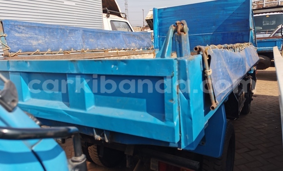 Buy Import Mitsubishi L400 Blue Truck in Kampala in Uganda Buy Import Mitsubishi L400 Blue Truck in Kampala in Uganda