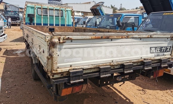 Buy Import Mitsubishi L400 Blue Truck in Kampala in Uganda Buy Import Mitsubishi L400 Blue Truck in Kampala in Uganda
