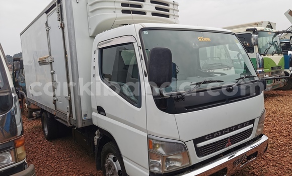 Gura Imported Mitsubishi L400 White Ikamyo i Kampala mu Uganda Gura Imported Mitsubishi L400 White Ikamyo i Kampala mu Uganda