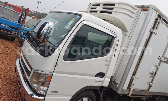 Buy Import Mitsubishi L400 White Truck in Kampala in Uganda Buy Import Mitsubishi L400 White Truck in Kampala in Uganda