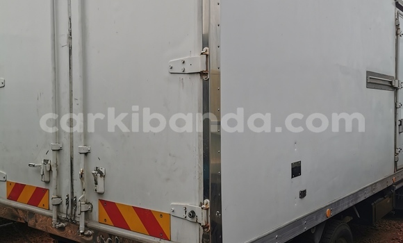 Buy Import Mitsubishi L400 White Truck in Kampala in Uganda Buy Import Mitsubishi L400 White Truck in Kampala in Uganda