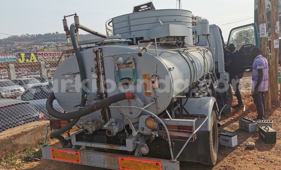 Gura Imported Isuzu FTR 850 Other Ikamyo i Kampala mu Uganda Gura Imported Isuzu FTR 850 Other Ikamyo i Kampala mu Uganda