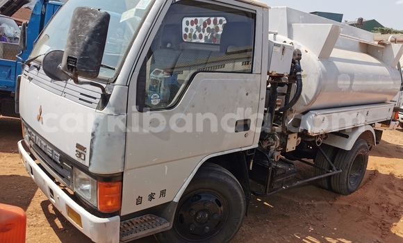 Buy Import Mitsubishi L400 White Truck in Kampala in Uganda Buy Import Mitsubishi L400 White Truck in Kampala in Uganda