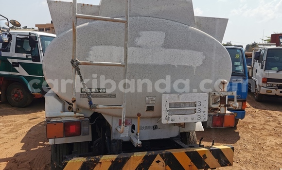 Buy Import Mitsubishi L400 White Truck in Kampala in Uganda Buy Import Mitsubishi L400 White Truck in Kampala in Uganda