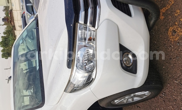 Buy Import Toyota Hilux White Car in Kampala in Uganda Buy Import Toyota Hilux White Car in Kampala in Uganda