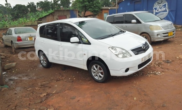 Buy Used Toyota Spacio White Car in Kampala in Uganda Buy Used Toyota Spacio White Car in Kampala in Uganda