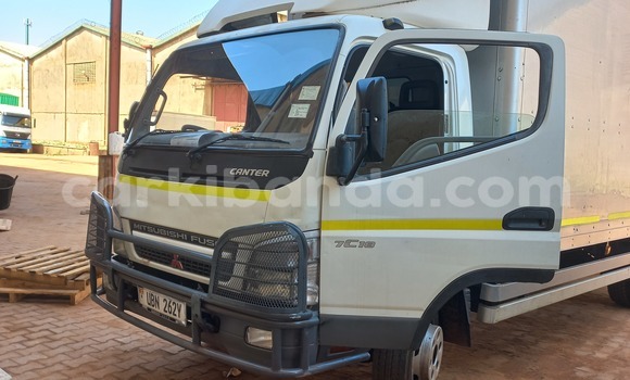 Buy Used Mitsubishi Van White Truck in Kampala in Uganda Buy Used Mitsubishi Van White Truck in Kampala in Uganda