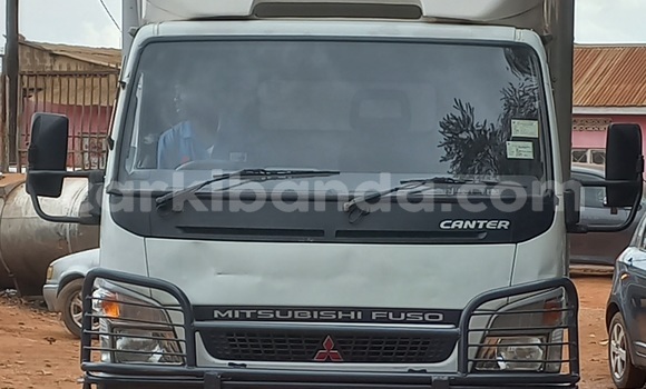 Buy Used Mitsubishi Van White Truck in Kampala in Uganda Buy Used Mitsubishi Van White Truck in Kampala in Uganda