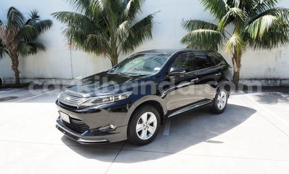 Buy Used Toyota Harrier Black Car in Kampala in Uganda