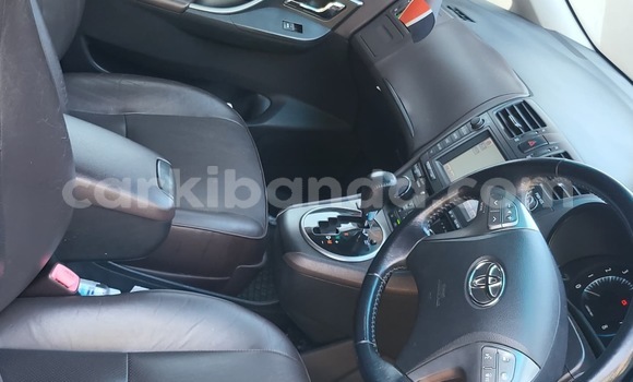 Buy Used Toyota Mark X ZiO Other Car in Kampala in Uganda Buy Used Toyota Mark X ZiO Other Car in Kampala in Uganda