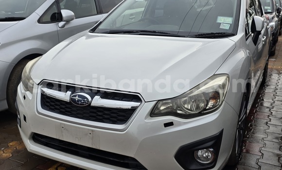 Nunua Mpya Subaru Impreza Nyeupe Gari ndani ya Kampala nchini Uganda Nunua Mpya Subaru Impreza Nyeupe Gari ndani ya Kampala nchini Uganda
