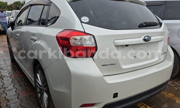 Nunua Mpya Subaru Impreza Nyeupe Gari ndani ya Kampala nchini Uganda Nunua Mpya Subaru Impreza Nyeupe Gari ndani ya Kampala nchini Uganda
