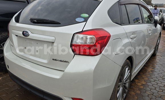 Nunua Mpya Subaru Impreza Nyeupe Gari ndani ya Kampala nchini Uganda Nunua Mpya Subaru Impreza Nyeupe Gari ndani ya Kampala nchini Uganda