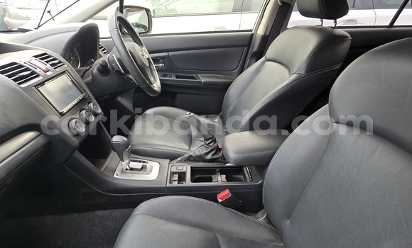 Nunua Mpya Subaru Impreza Nyeupe Gari ndani ya Kampala nchini Uganda Nunua Mpya Subaru Impreza Nyeupe Gari ndani ya Kampala nchini Uganda